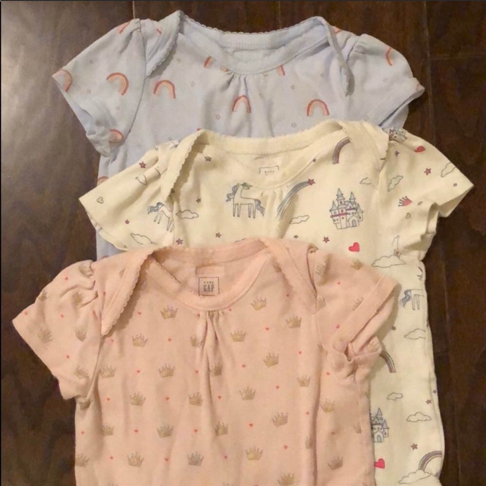 3 baby gap onesies 18-24